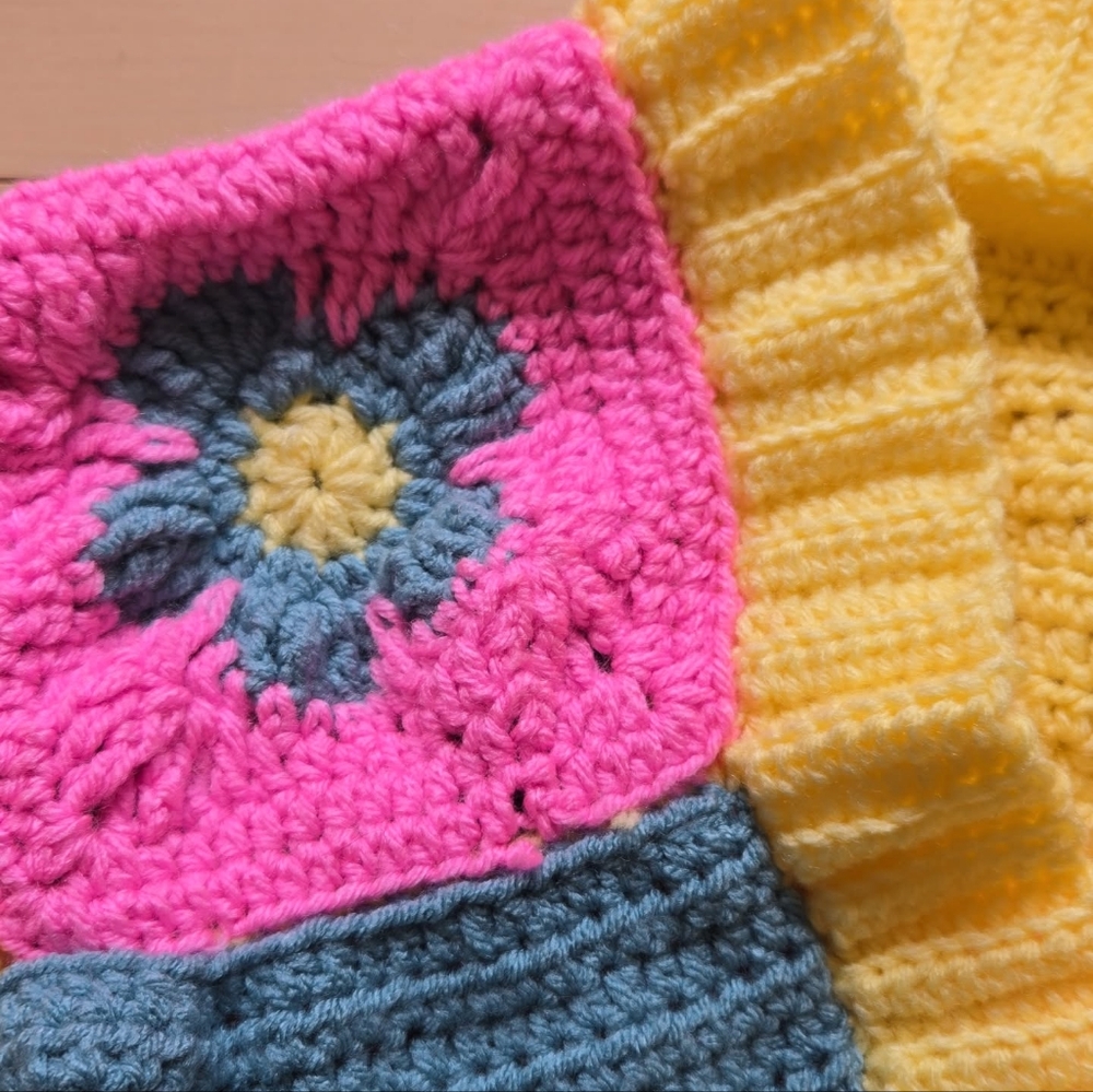 Crocheted Patchwork Cardigan - Picture 6 of 10